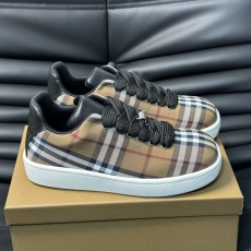 Burberry Low Shoes